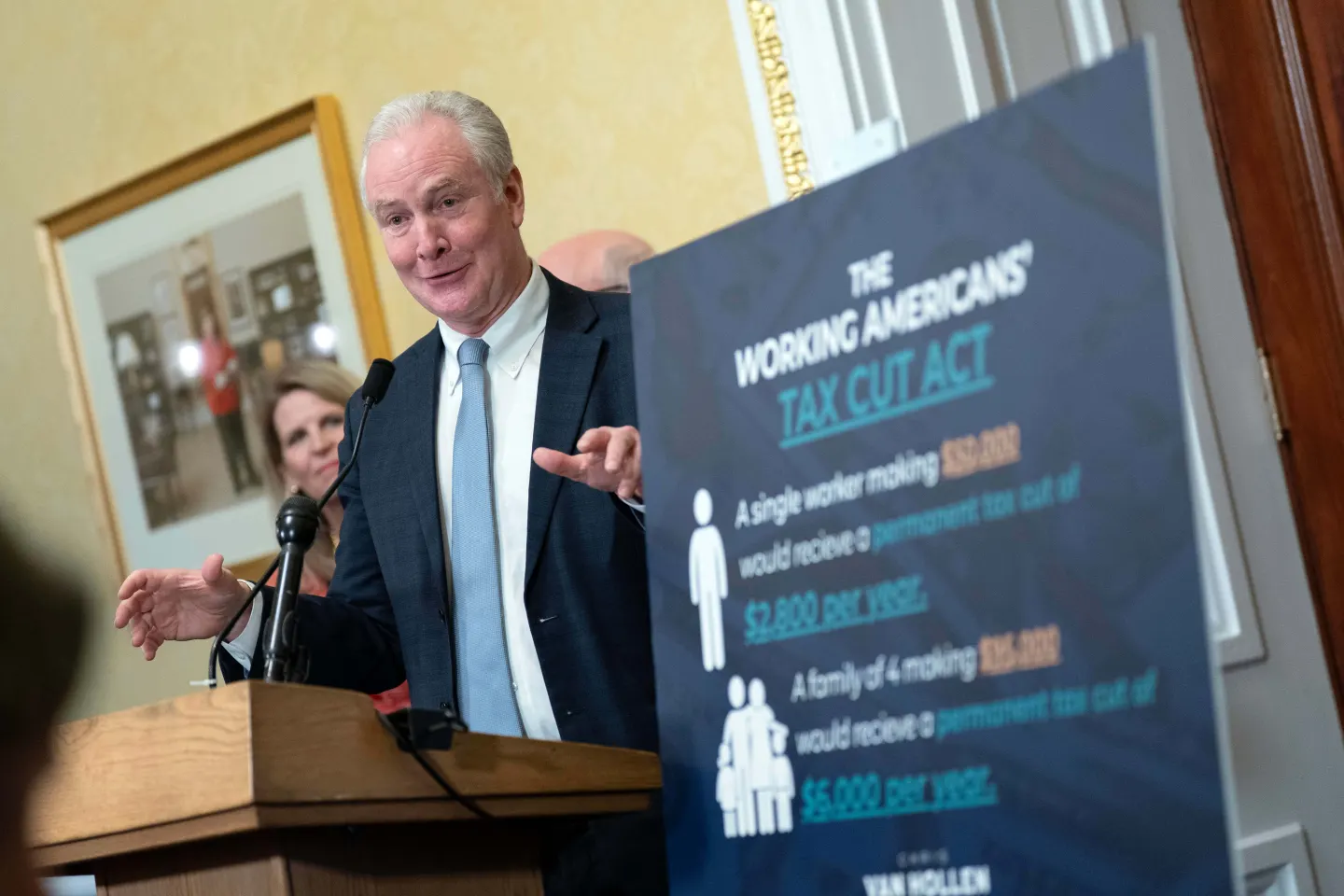 Democrats Seek Tax Cuts to Address Growing Affordability Concerns