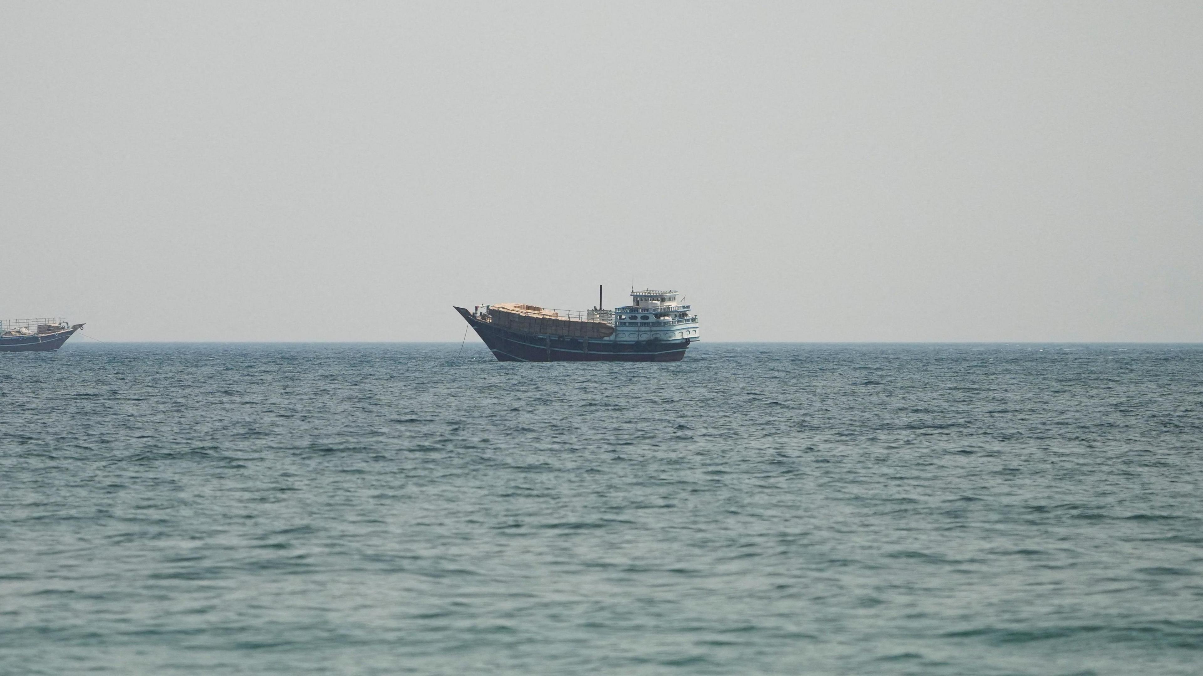 Strait of Hormuz Faultline Could Spark New War After US‑Iran Deal Plateaus