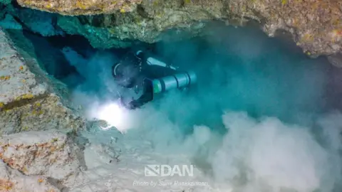 Italian Divers' Fatal Cave Dive: Rescuer Reveals Critical Equipment Failure in Maldives Tragedy