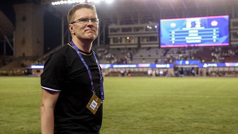 From Quiz‑Show Cash to Champions League Triumph: Valdas Dambrauskas’ Historic Old Trafford Return