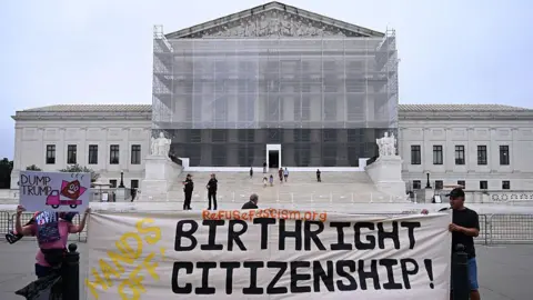US Supreme Court Set to Review Controversial Birthright Citizenship Case