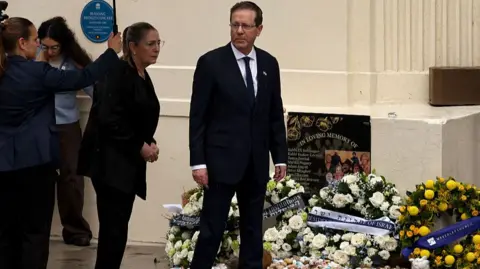 Israeli President Isaac Herzog Begins Controversial Visit with Wreath Laying at Bondi Beach