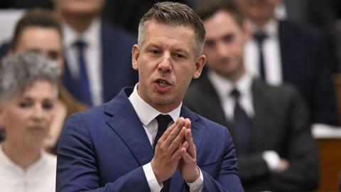 Hungary Parliament Passes 8‑Year Term Ban for Prime Ministers, Aiming to Stop Orbán Return