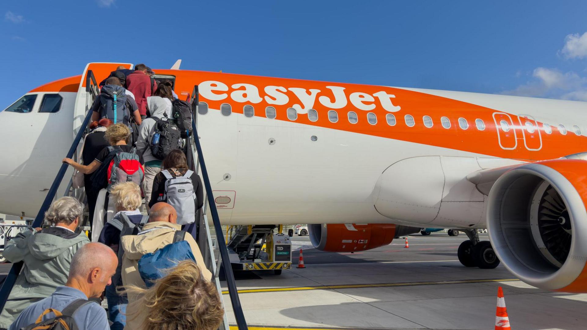 Apollo to take EasyJet for £5.7bn after Castlelake exits bid war