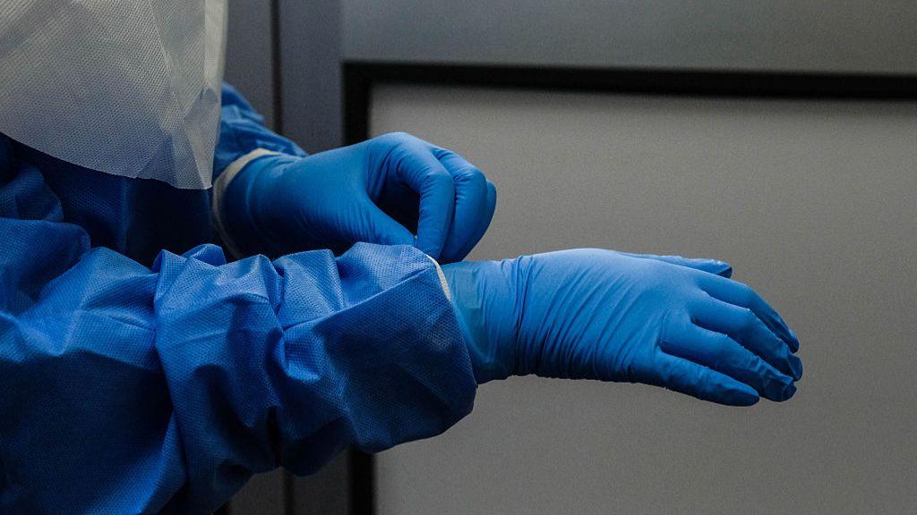 France Reports First Ebola Case in Europe