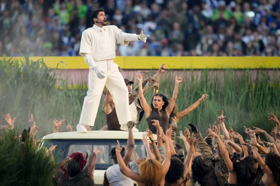 Social Media Confusion: Child Actor Mistaken for Detained Immigrant at Super Bowl Halftime