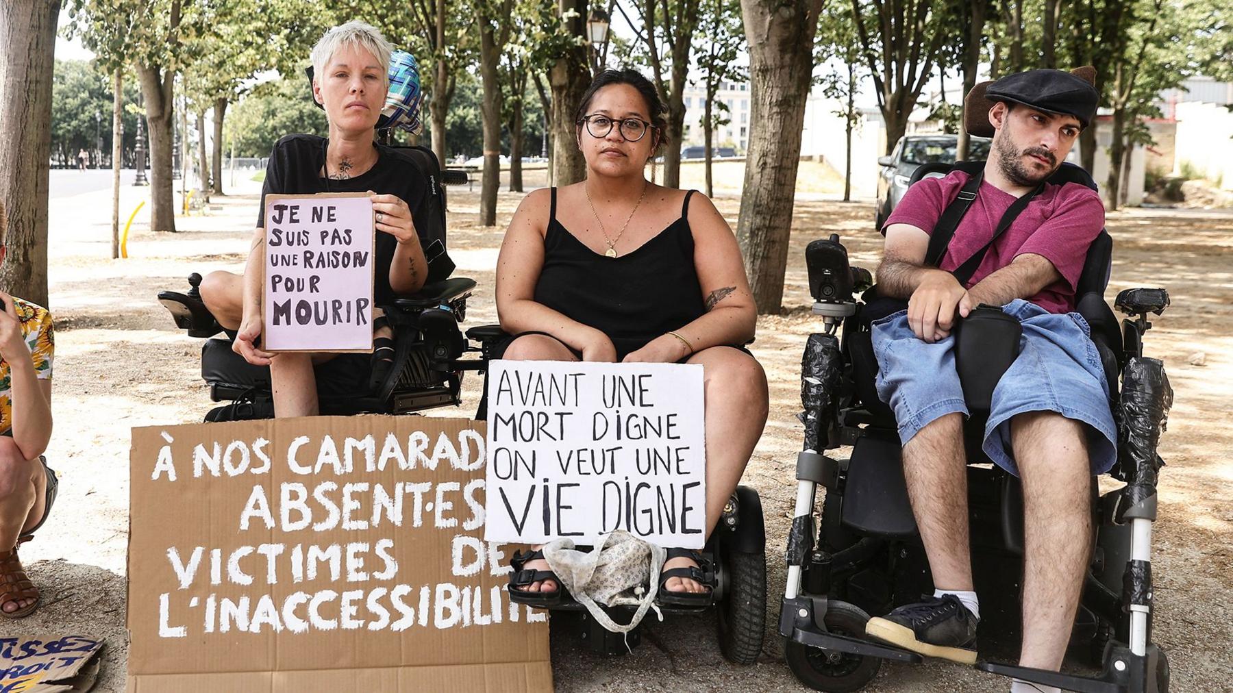 France Approves Assisted‑Dying Law After Years of Debate, Setting Strict Safeguards