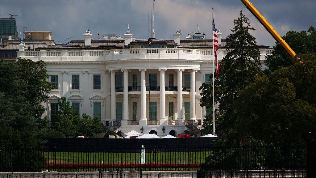 White House Ex‑Teleprompter Operator Pays $172,000 After Betting on Trump Speeches
