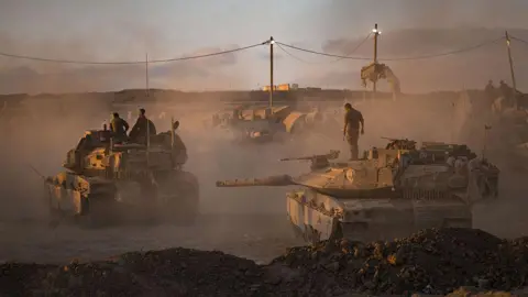 Key Issues Arising in Gaza Peace Negotiations: Hostage Release, Disarmament, and Governance