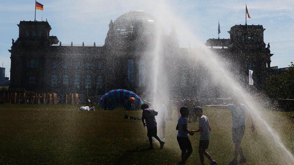 Europe’s Heatwave Shifts East, France Raises Health Alert to Highest Level