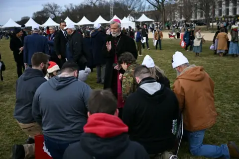 Trump Faces Significant Backlash from Conservative Catholics Amid Pope Dispute