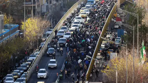 Nationwide Protests Erupt in Iran Amid Currency Crisis