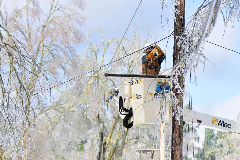 Severe Winter Storm Grips Northeast and South, Resulting in Widespread Power Outages and Fatalities