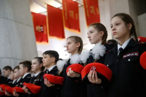 Examining the Impact of Russian School Propaganda Amidst the War