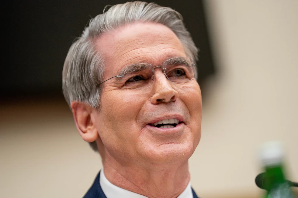 Trump's Nomination of Warsh Sparks Controversy Over Interest Rates