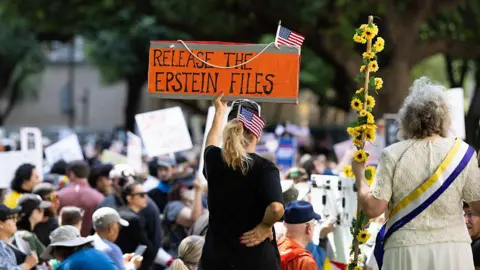 US Department of Justice to Investigate Release of Epstein Files
