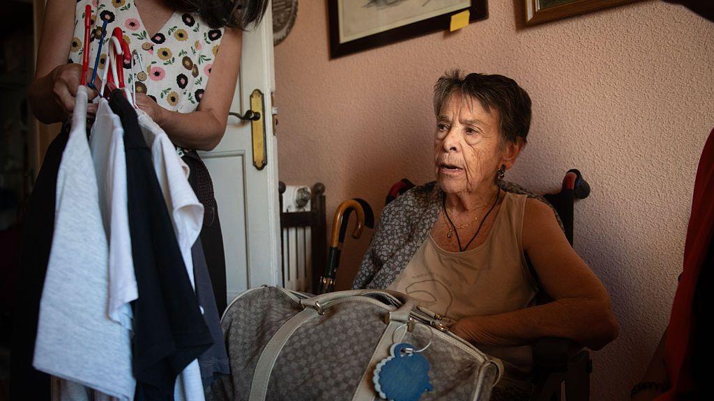 Spanish pensioner’s death sparks wave of mourning amid housing protests