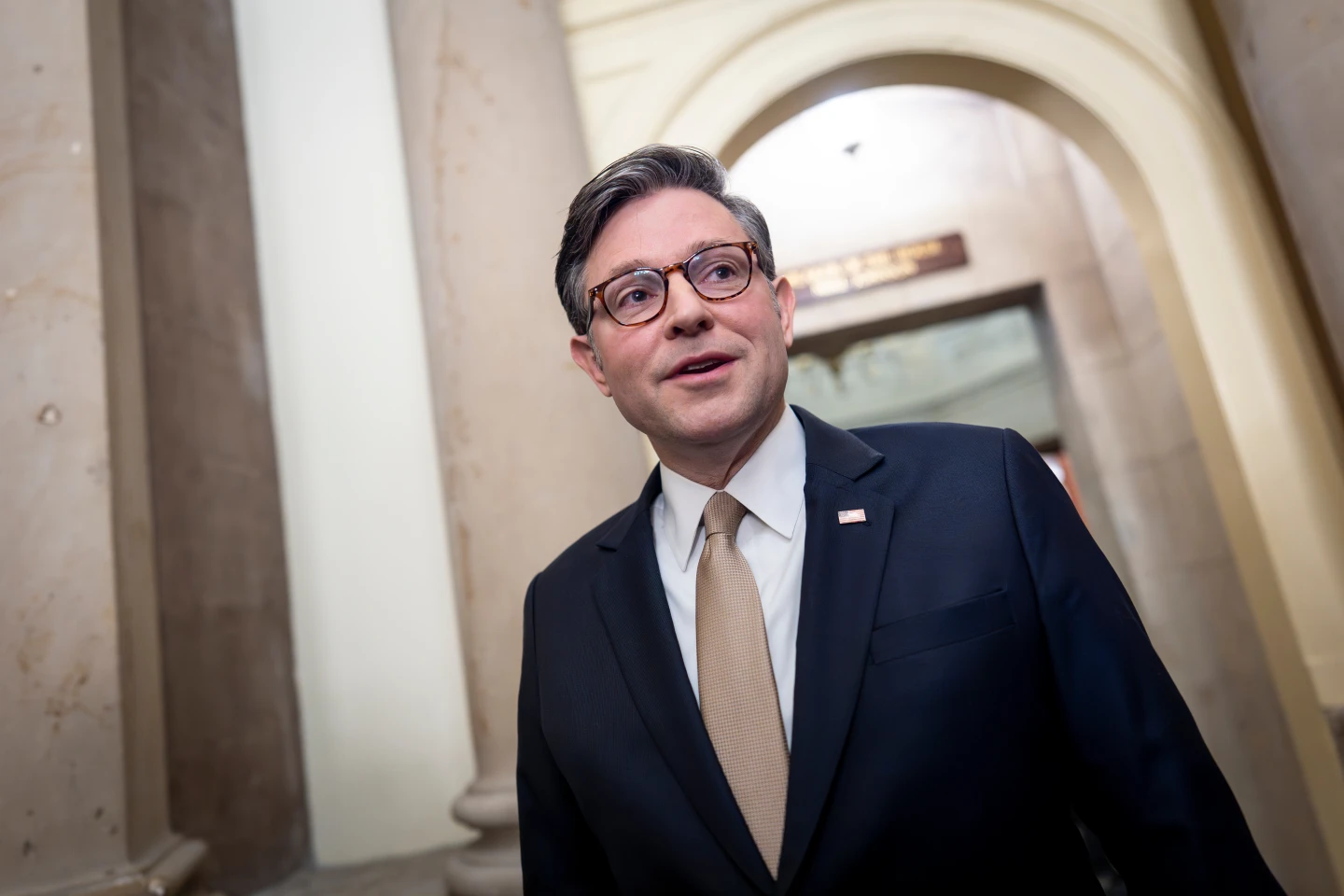 Government Shutdown Approaches Historic Duration as Negotiations Stall