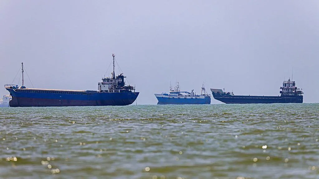 Iran Closes Strait of Hormuz Over Israel Attacks on Lebanon