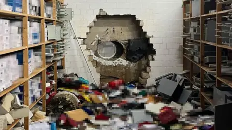 €30 Million Heist: Thieves Execute Bold Drill Burglary at German Bank