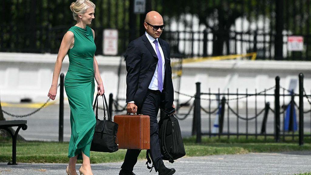 Trump Gave Career Aides $45,000 in Cash — New Data Revealed