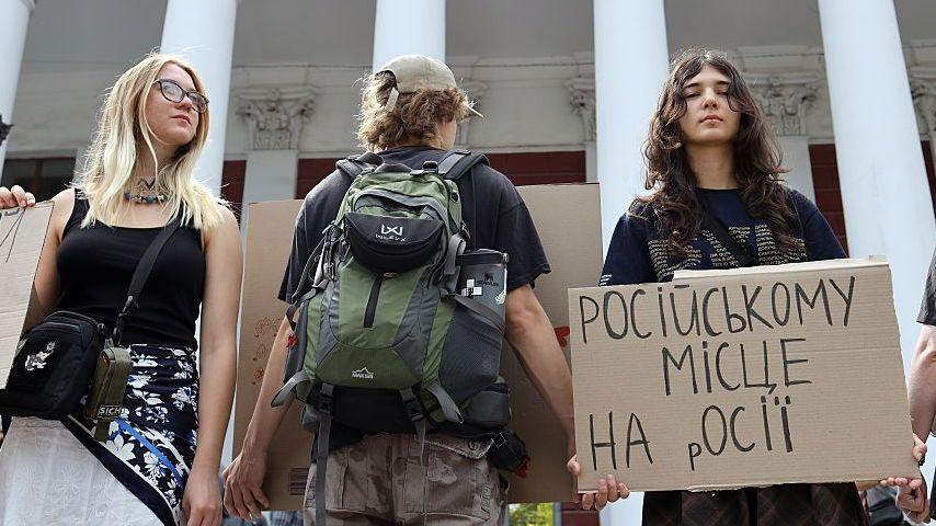 Odesa faces language blockade: City council weighs ban on Russian arts