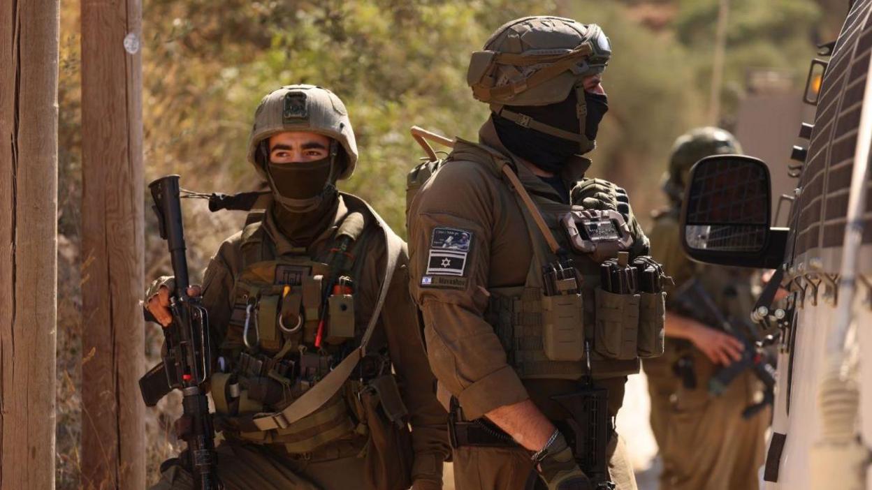 Israeli Troops Reinforce Qusra as Settlers Blockade Families