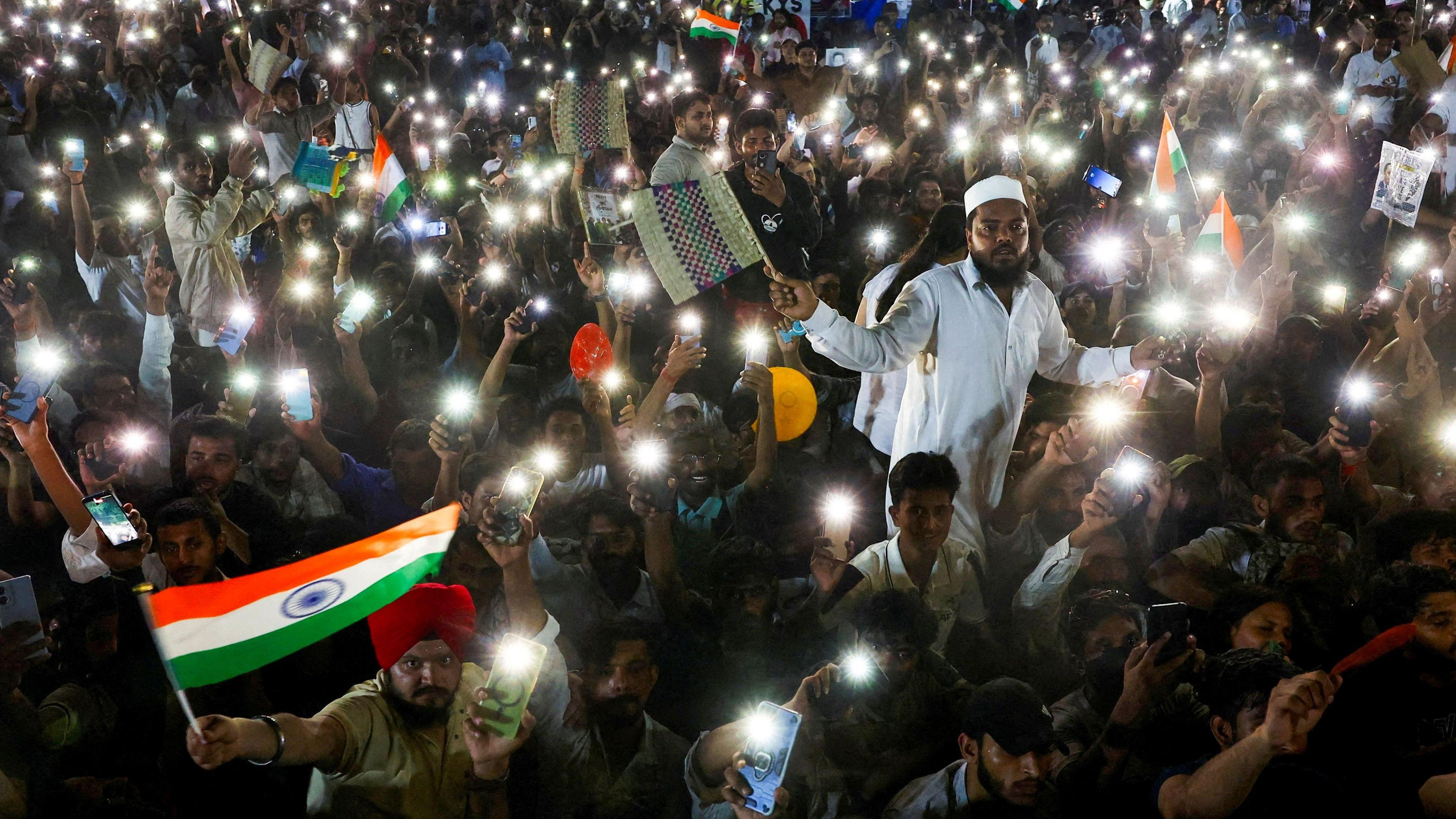 Crowd chanting slogans at Jantar Mantar