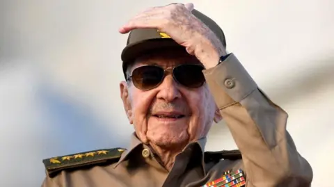 Raúl Castro Charged with Murder by U.S. in 1996 Plane Incident