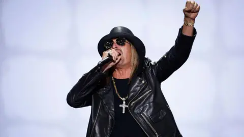Kid Rock Under Investigation After Helicopter Flyby at His Mansion
