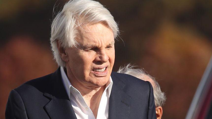 Ex‑Abercrombie CEO Mike Jeffries Now Fit to Stand Trial on Sex‑Trafficking Charges