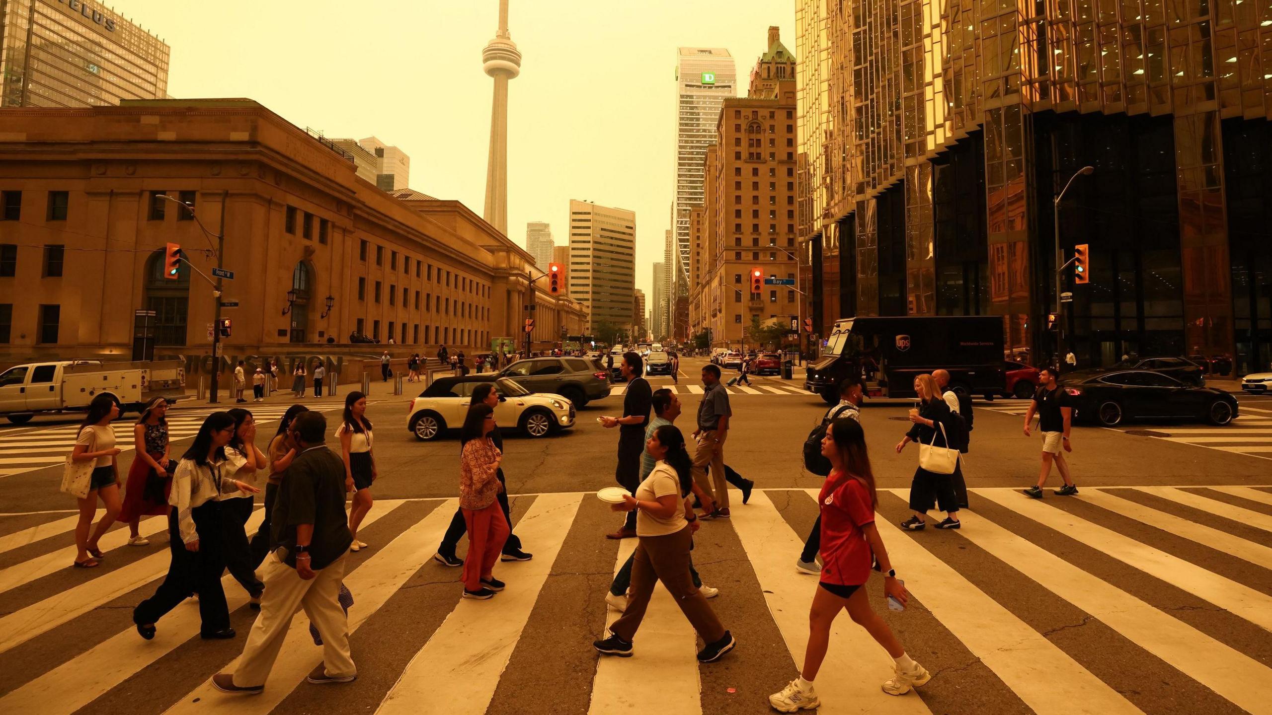 North‑East Wildfires: Canadian Blaze Sends Smoke Over US Capitals Amid Trade Tensions