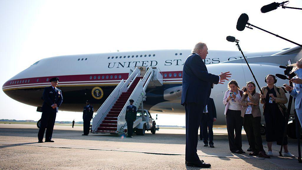 Trump Administration Subpoenas NYT Journalists over Air Force One Security Allegations