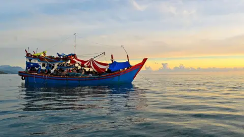 Tragedy at Sea: 250 Rohingya and Bangladeshis Missing After Boat Sinks