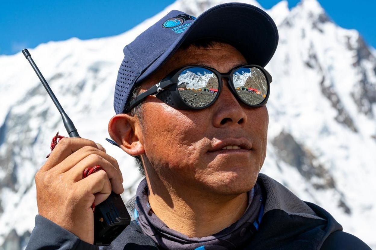 Avalanche Kills Record‑Breaking Mountaineer Nirmal Purja; His Friends Face Harrowing Rescue Mission