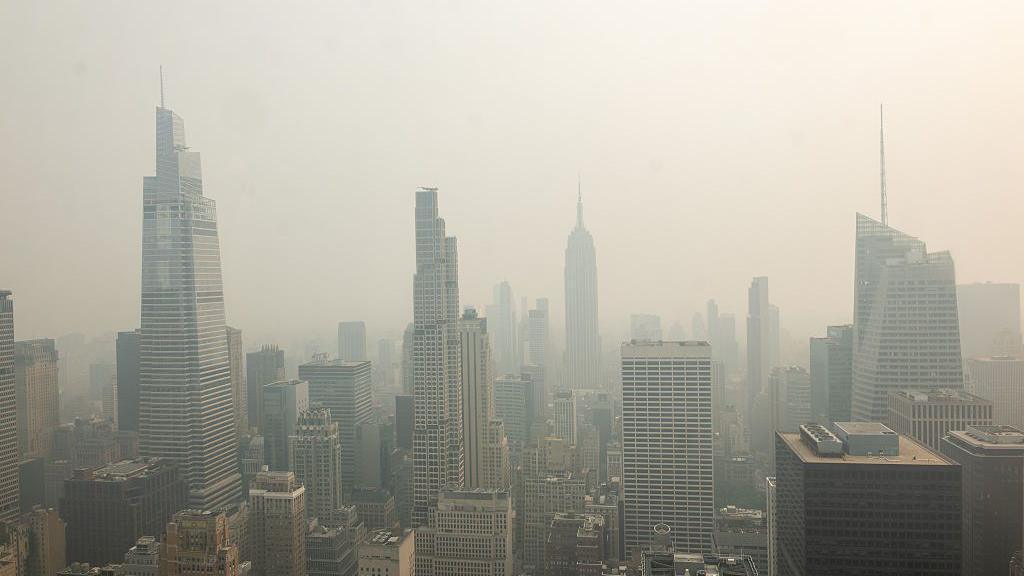 Smoke Across North America: Wildfire Crisis Spurs US Air Alerts