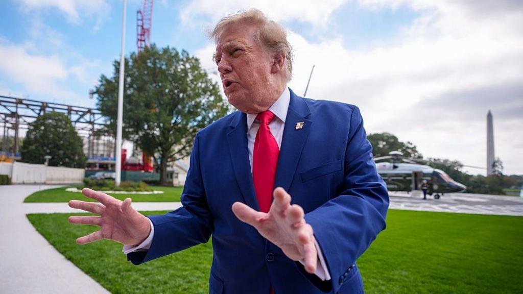Trump Denies Curbing Ukraine’s Starlink Access After Drone Slowdown