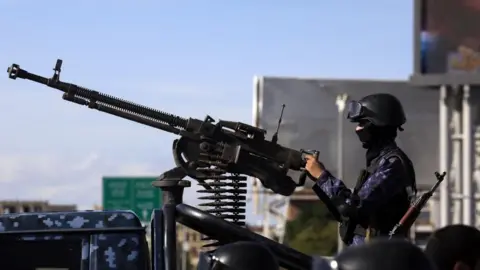 Houthis Target Israel with Missile Attacks, Escalating Conflict