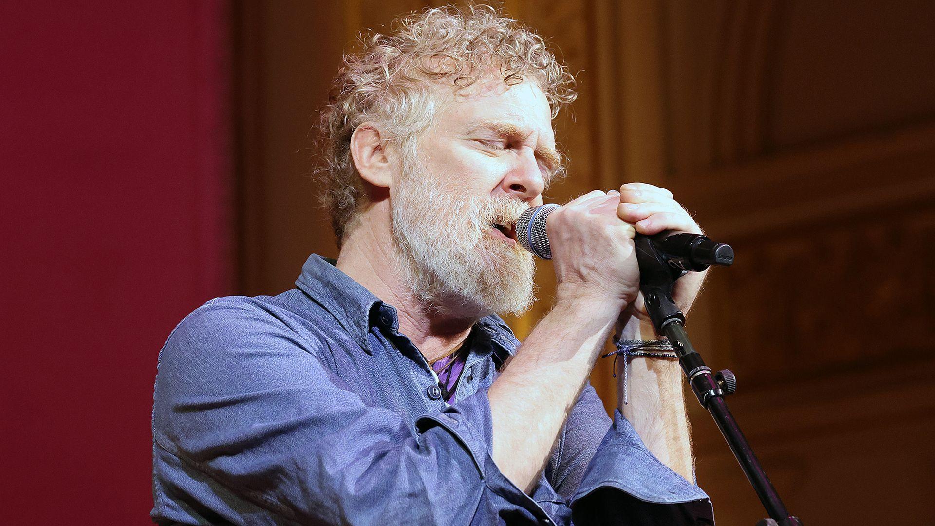 Irish music legend Glen Hansard dies in Dublin motorbike crash