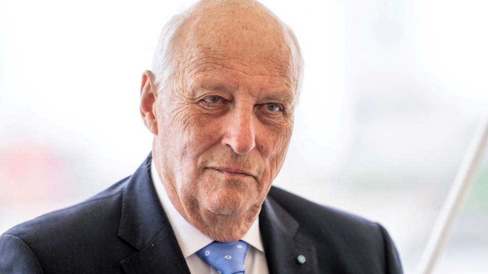 Norway's King Harald V admitted to hospital and put on sick leave