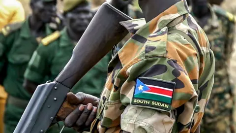 South Sudan's Army Chief Declares Seven-Day Ultimatum to Crush Rebellion